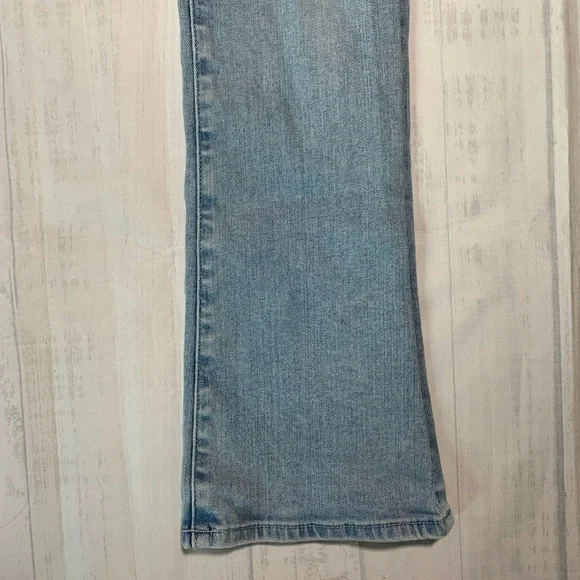 AG - ED Adriano Goldschmied The Jodi Crop High rise slim flare crop. Size 26. - Picture 4 of 14